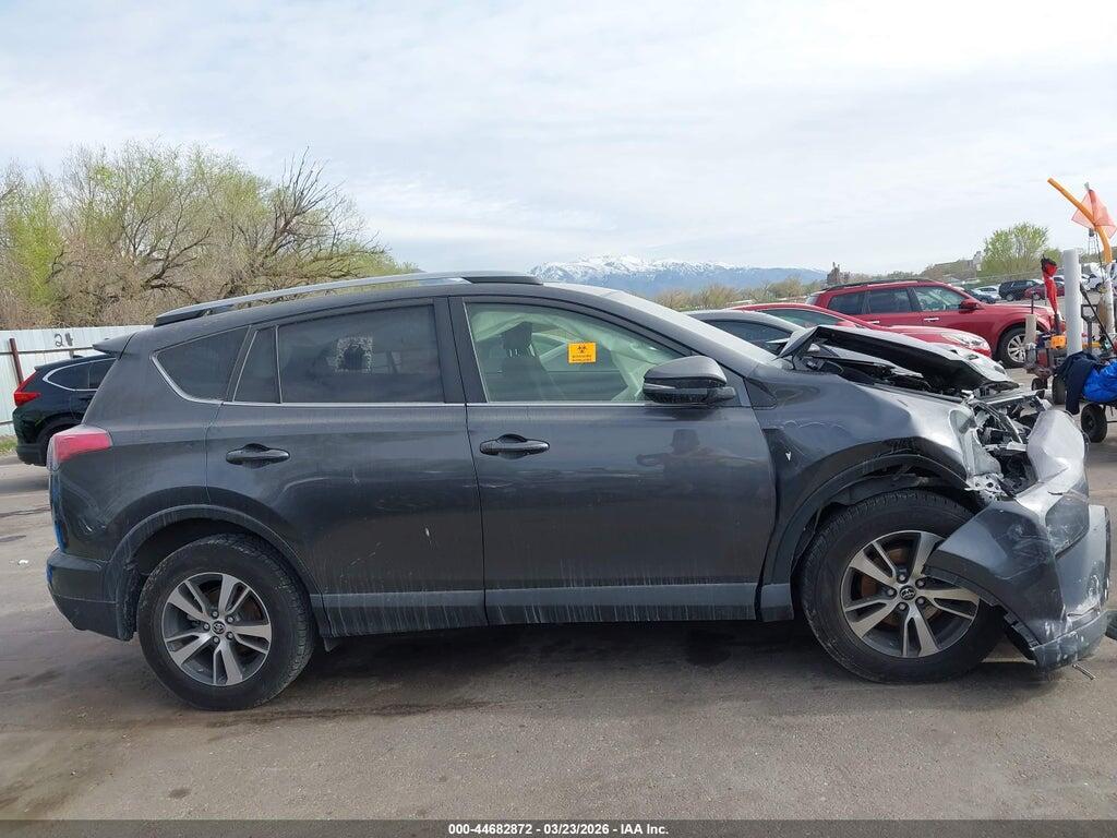 JTMRFREV2JJ252780 2018 TOYOTA RAV4 photo no. 12