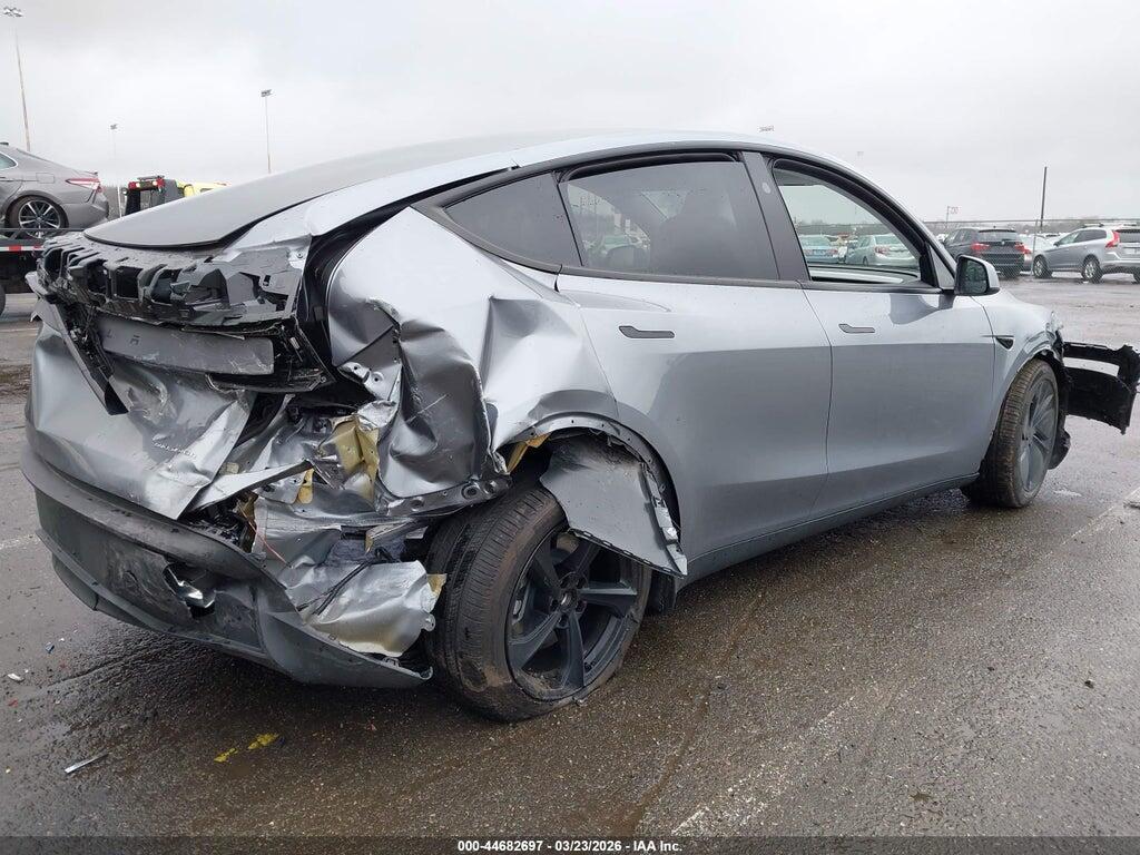 7SAYGDEE6TA466807 2026 TESLA MODEL Y photo no. 4