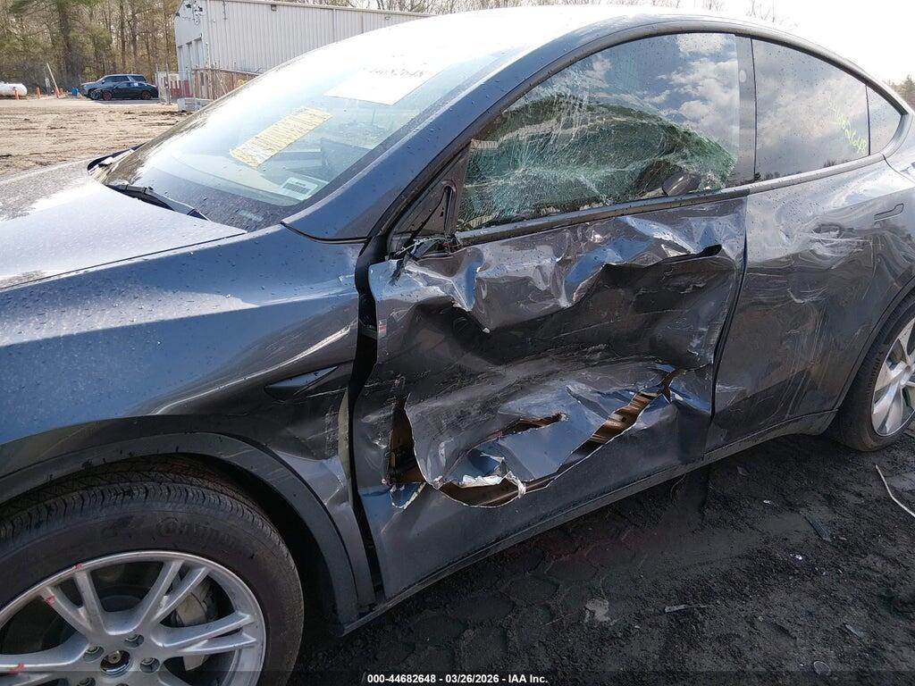 7SAYGAEE9PF844481 2023 TESLA MODEL Y photo no. 6