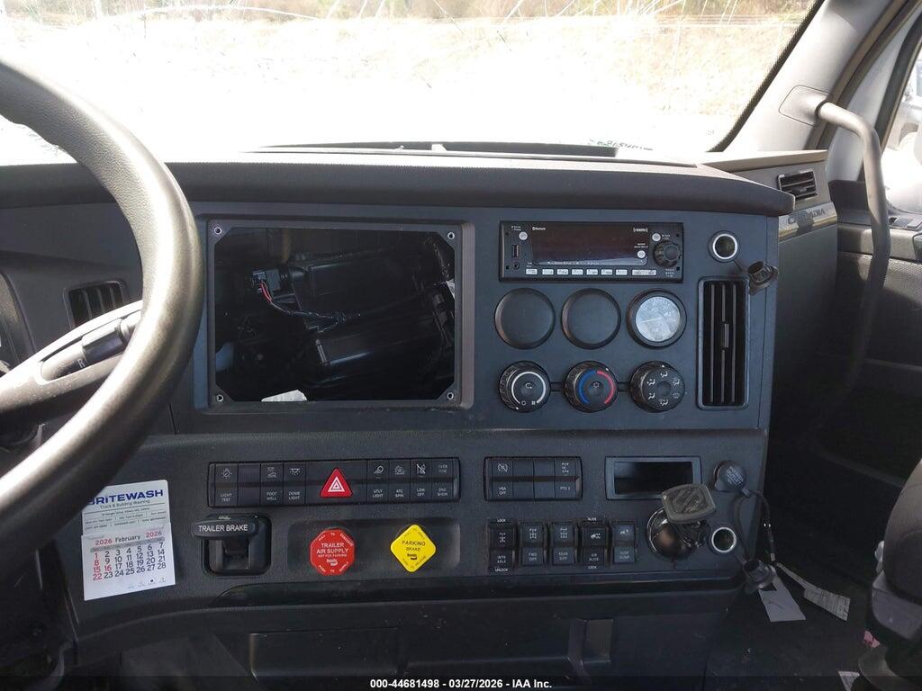 3AKJHLDV9PDUF9859 2023 FREIGHTLINER NEW CASCADIA 126 photo no. 6