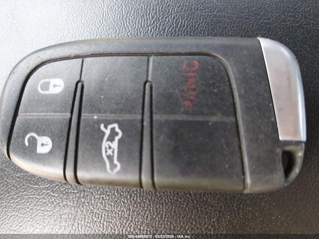 1C3CCCBB6FN696481 2015 CHRYSLER 200 photo no. 11
