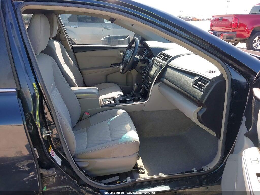 4T1BF1FK5HU311364 2017 TOYOTA CAMRY photo no. 5