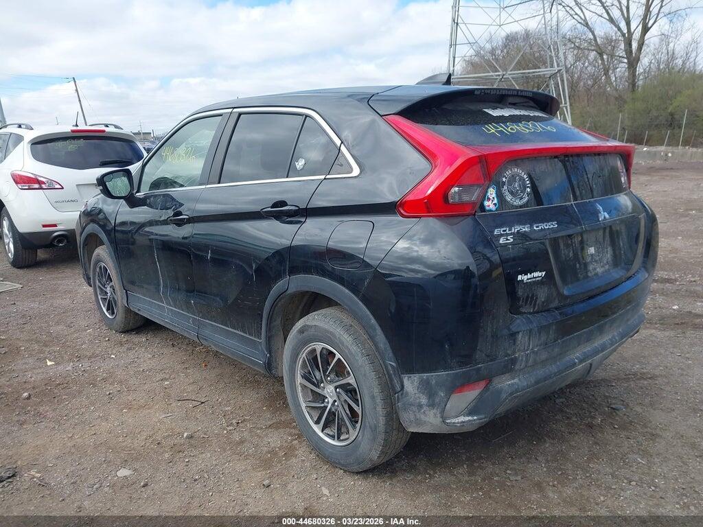 JA4AT3AA8LZ028515 2020 MITSUBISHI ECLIPSE CROSS photo no. 3