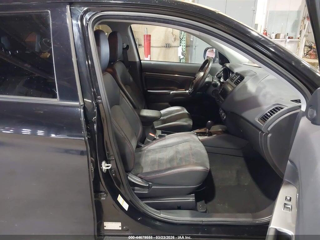 JA4AP3AW5JZ036827 2018 MITSUBISHI OUTLANDER SPORT photo no. 5