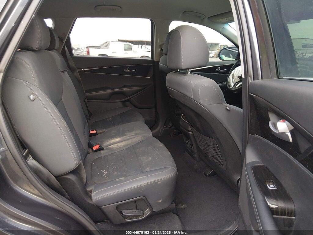 5XYPG4A30KG545137 2019 KIA SORENTO photo no. 8
