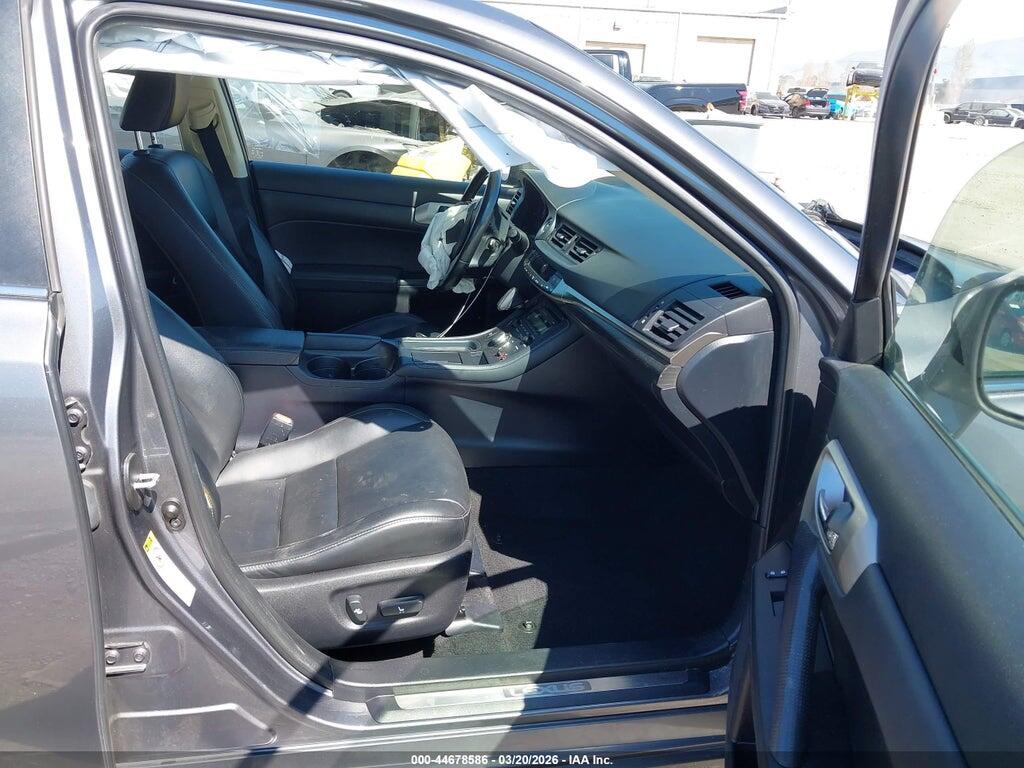 JTHKD5BH8H2288944 2017 LEXUS CT photo no. 5