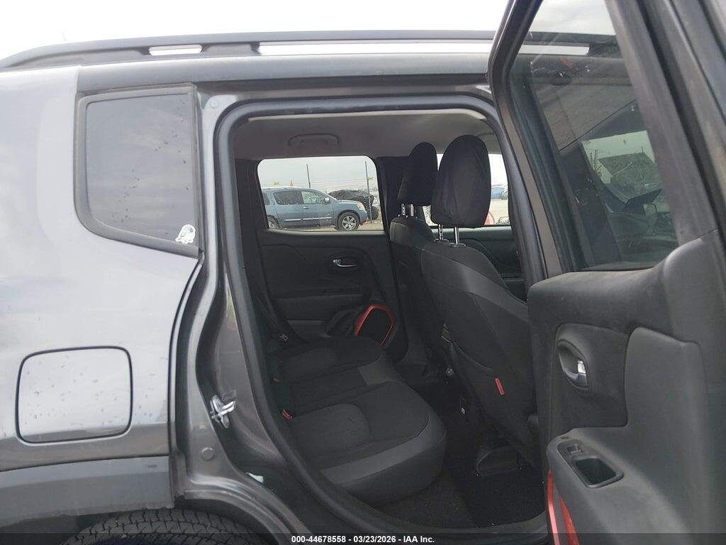 ZACCJBCB5JPJ02700 2018 JEEP RENEGADE photo no. 8