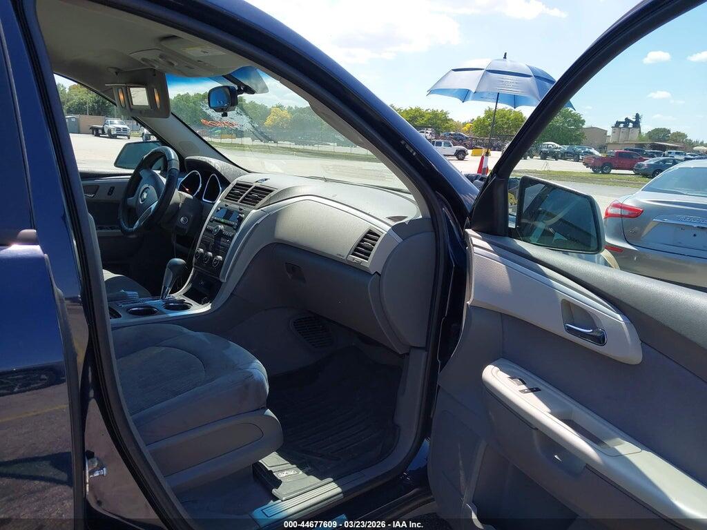 1GNKREED2BJ203810 2011 CHEVROLET TRAVERSE photo no. 5