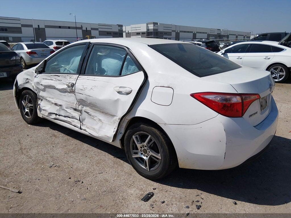 5YFBURHE5HP611676 2017 TOYOTA COROLLA photo no. 3