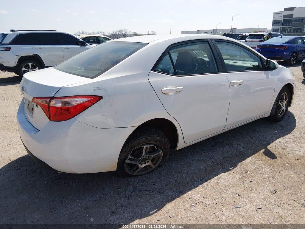 5YFBURHE5HP611676 2017 TOYOTA COROLLA photo no. 4