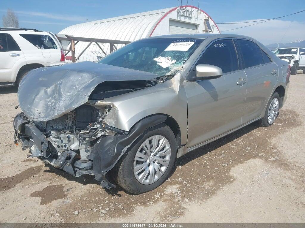 4T4BF1FK4ER365045 2014 TOYOTA CAMRY photo no. 2