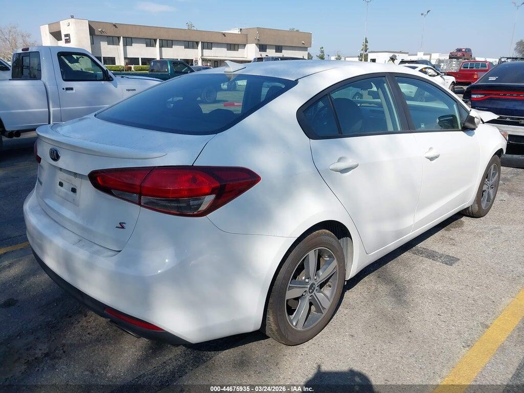 3KPFL4A79JE219567 2018 KIA FORTE photo no. 4