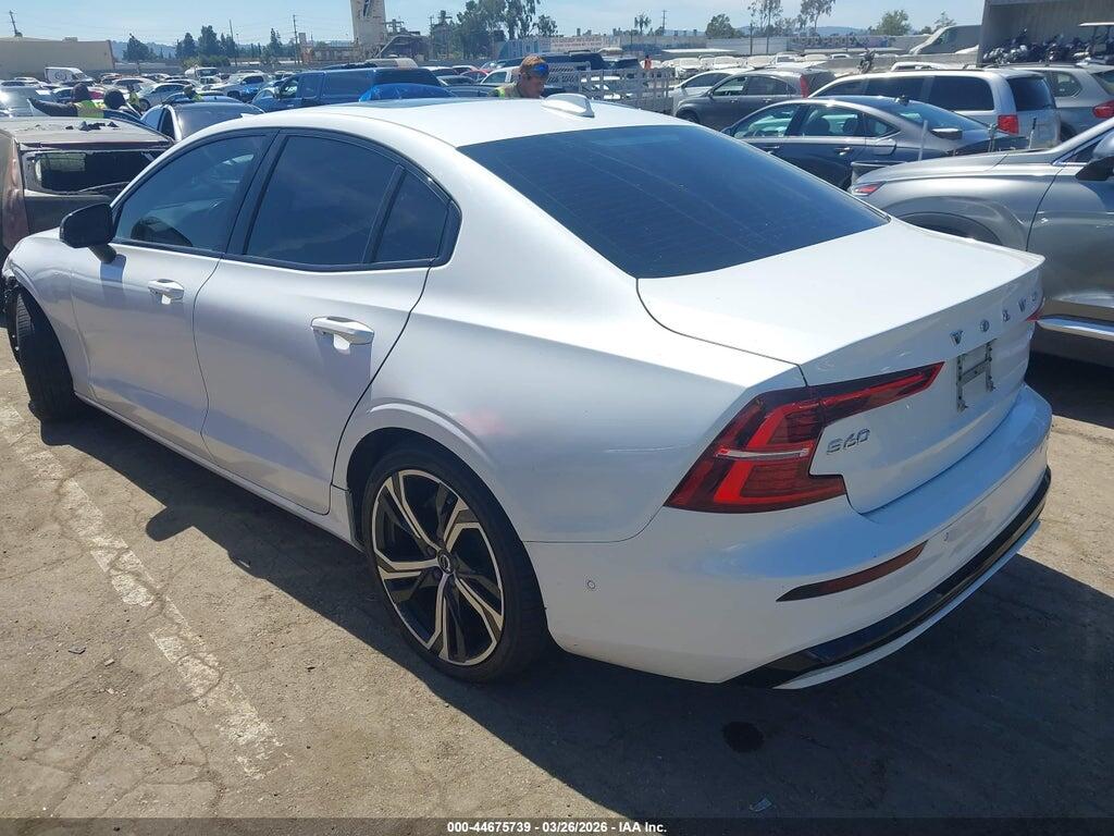7JRL12TL9RG293995 2024 VOLVO S60 photo no. 3
