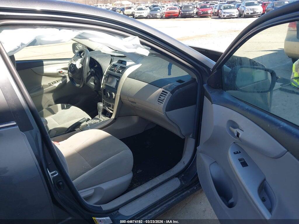2T1BU4EE9DC942035 2013 TOYOTA COROLLA photo no. 5