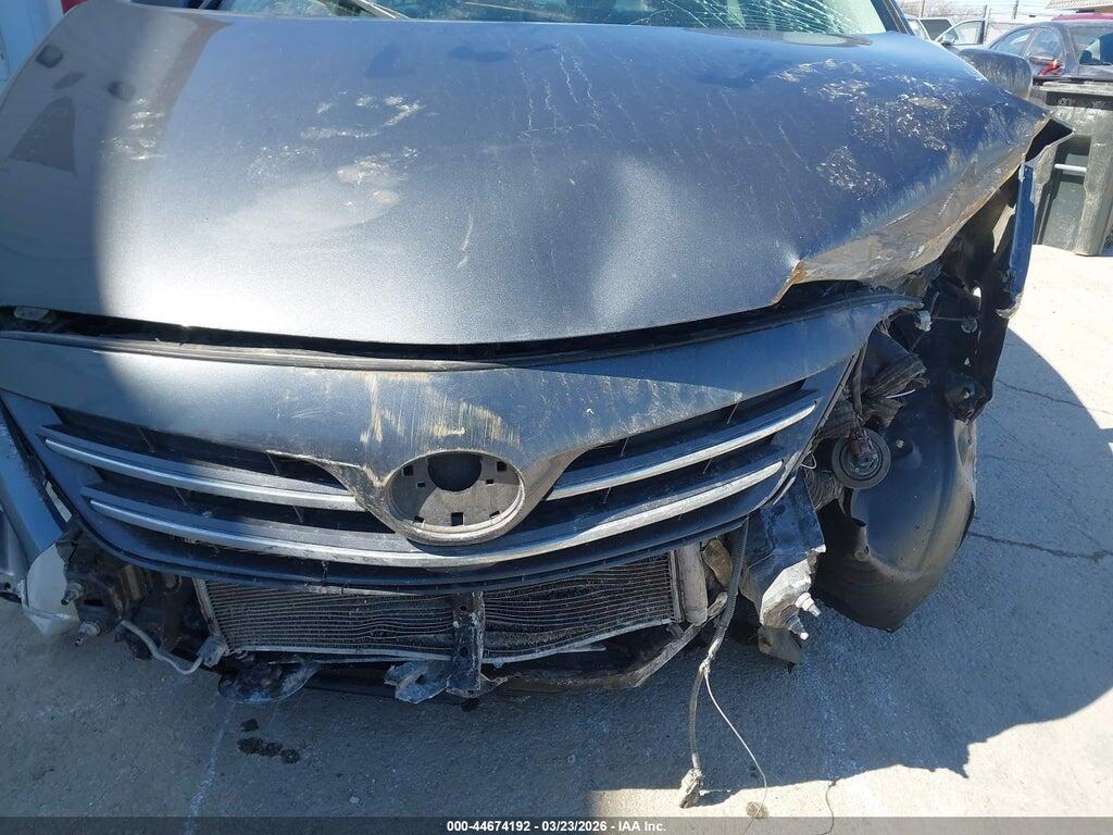 2T1BU4EE9DC942035 2013 TOYOTA COROLLA photo no. 6