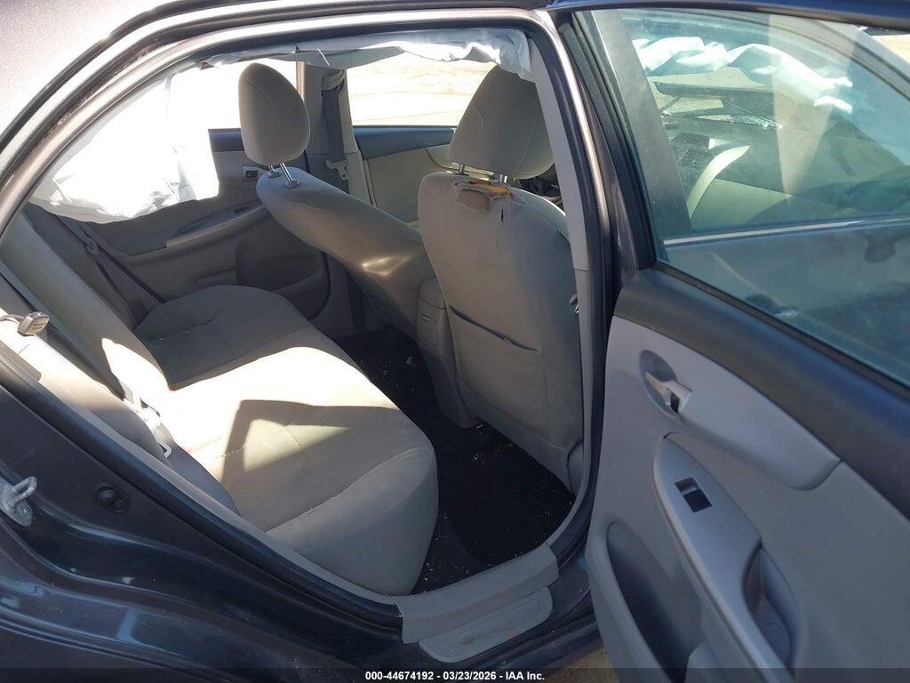 2T1BU4EE9DC942035 2013 TOYOTA COROLLA photo no. 8