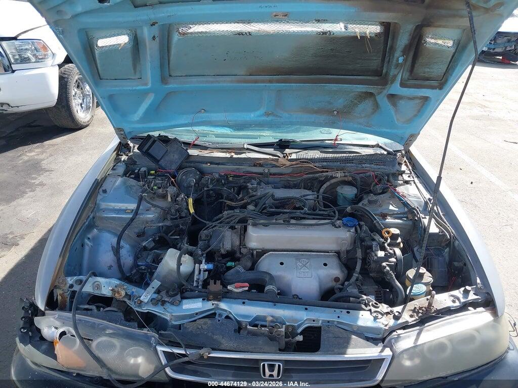 1HGCD7233TA019126 1996 HONDA ACCORD photo no. 10