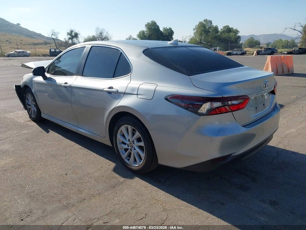 4T1C11AK0NU002603 2022 TOYOTA CAMRY photo no. 3