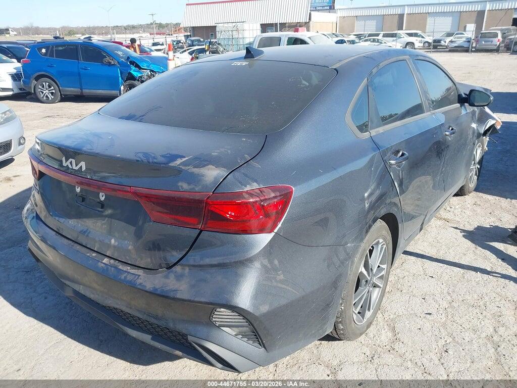 3KPF24AD9PE678521 2023 KIA FORTE photo no. 4