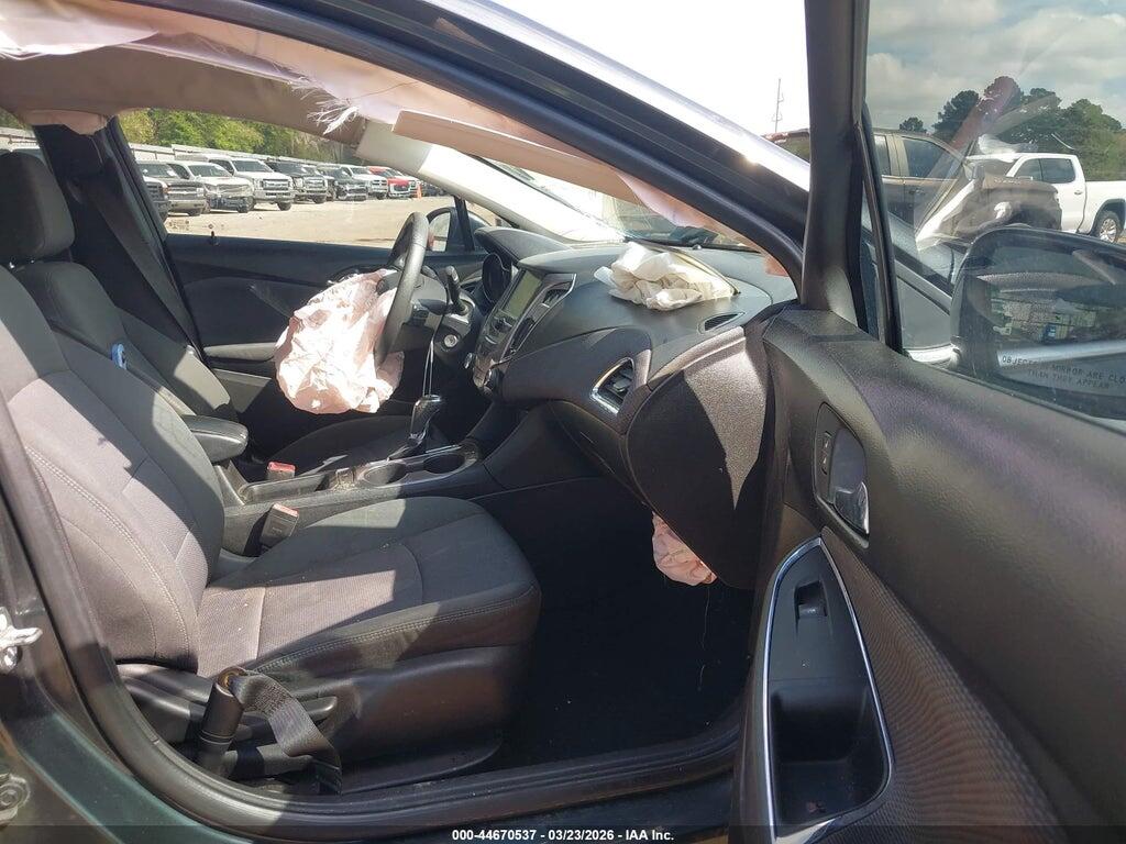 3G1BE6SM9JS606719 2018 CHEVROLET CRUZE photo no. 5