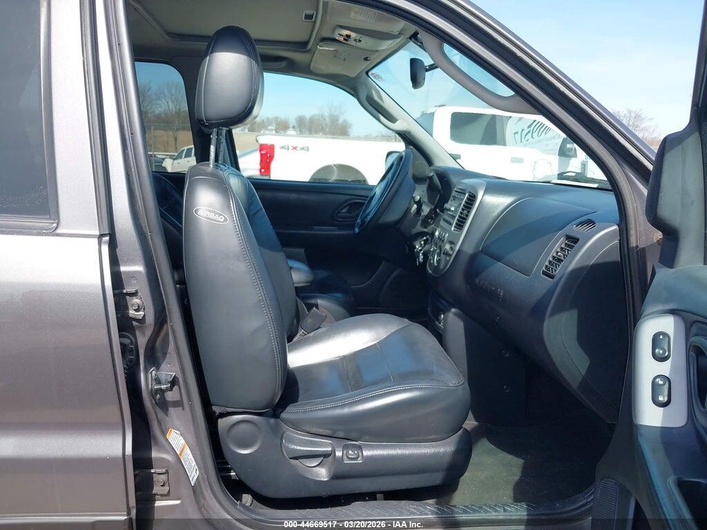 1FMCU941X3KD98721 2003 FORD ESCAPE photo no. 5
