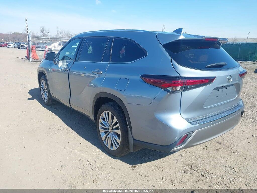 5TDKDRBH0RS561636 2024 TOYOTA HIGHLANDER photo no. 3
