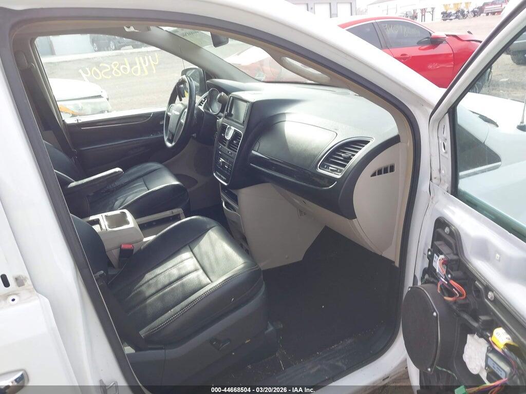 2C4RC1CG2ER329860 2014 CHRYSLER TOWN & COUNTRY photo no. 5