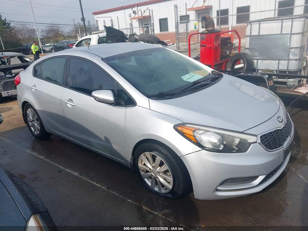 KNAFX4A68G5564392 2016 KIA FORTE photo no. 12