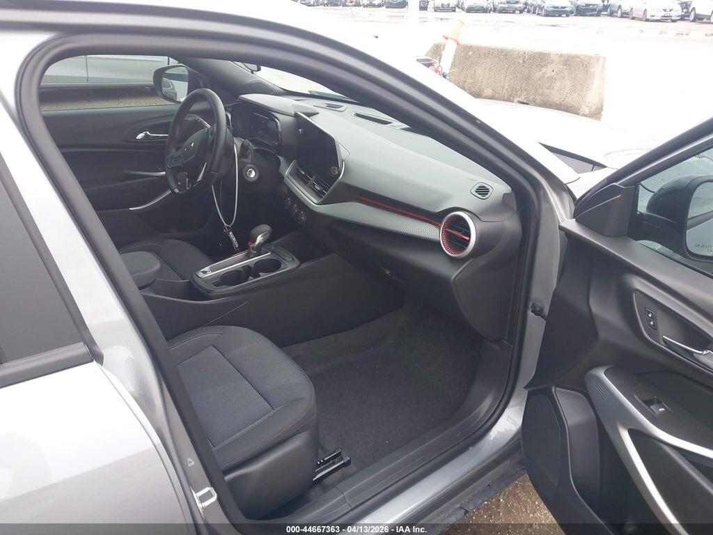 KL77LGEP2SC274125 2025 CHEVROLET TRAX photo no. 5