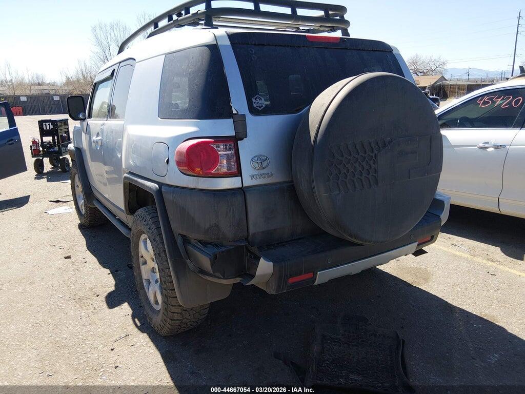 JTEBU11F270073379 2007 TOYOTA FJ CRUISER photo no. 3