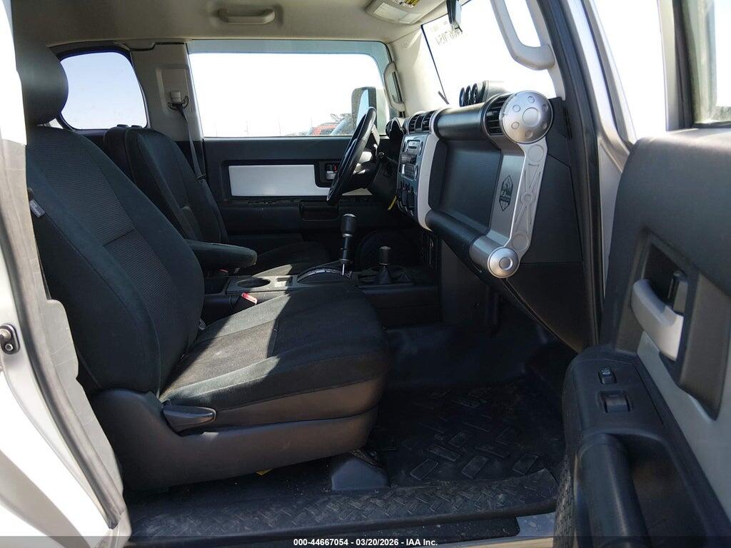 JTEBU11F270073379 2007 TOYOTA FJ CRUISER photo no. 5