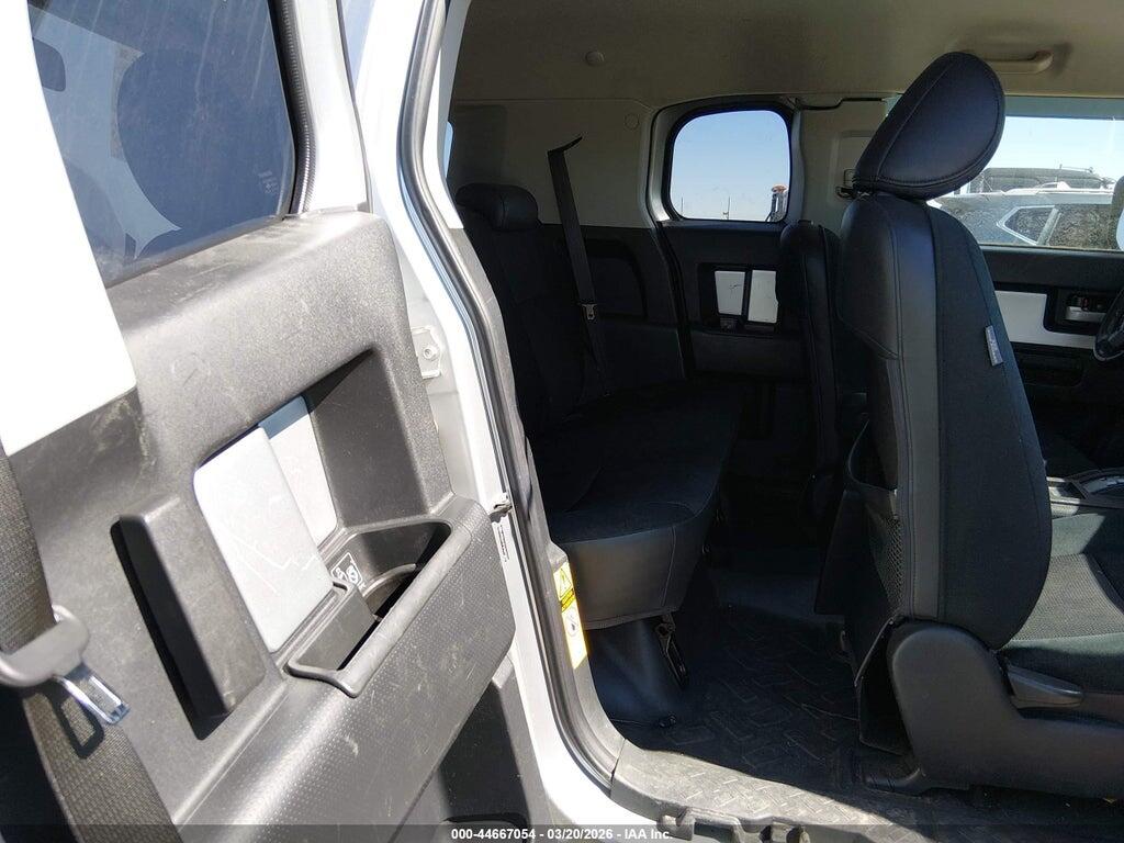 JTEBU11F270073379 2007 TOYOTA FJ CRUISER photo no. 8