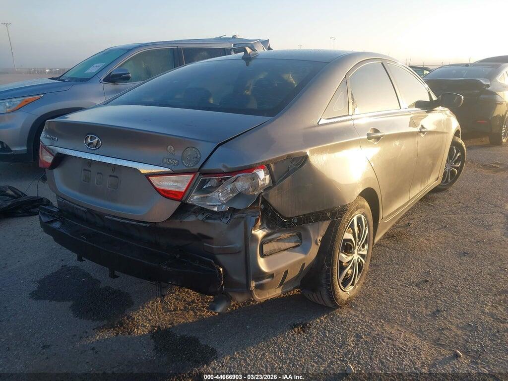 5NPEB4AC1BH226263 2011 HYUNDAI SONATA photo no. 4