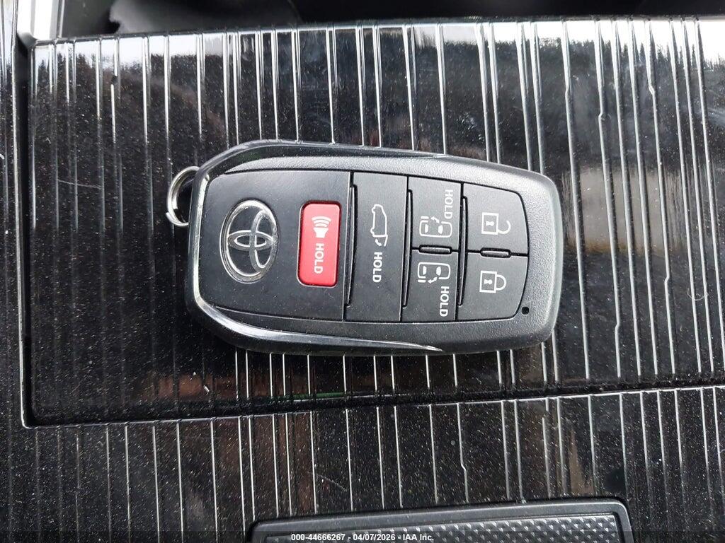 5TDXRKEC7TS298924 2026 TOYOTA SIENNA photo no. 11
