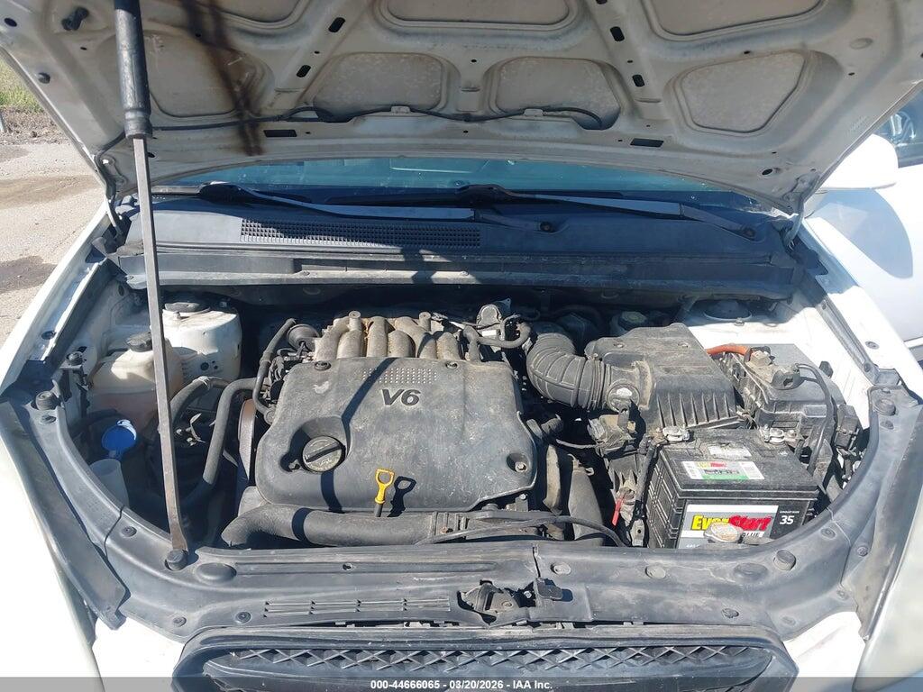 KNAFG526X87136592 2008 KIA RONDO photo no. 10