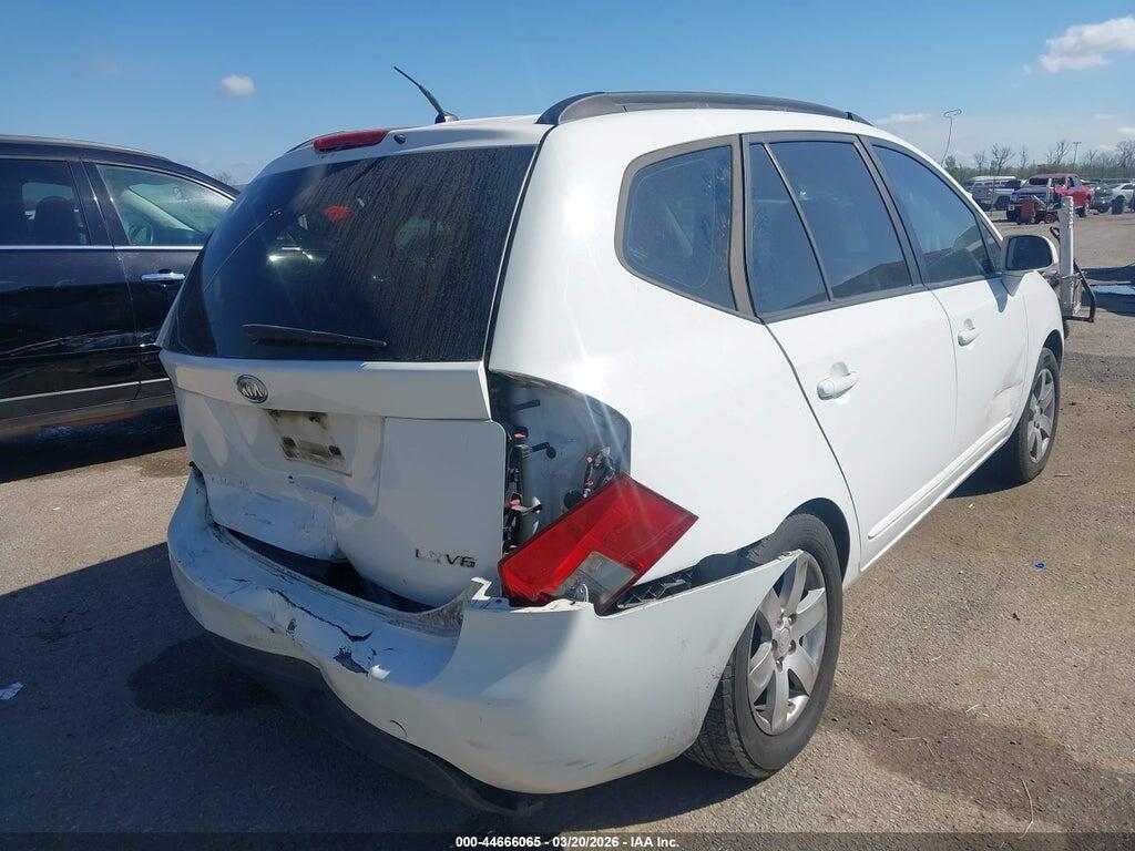 KNAFG526X87136592 2008 KIA RONDO photo no. 4