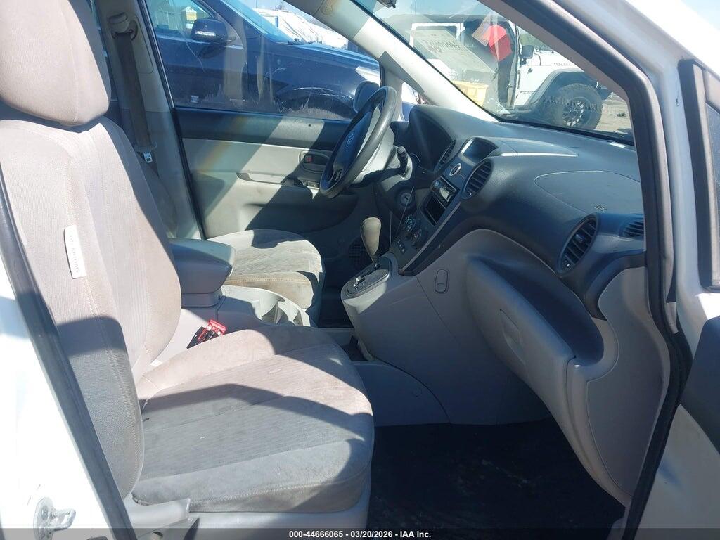KNAFG526X87136592 2008 KIA RONDO photo no. 5