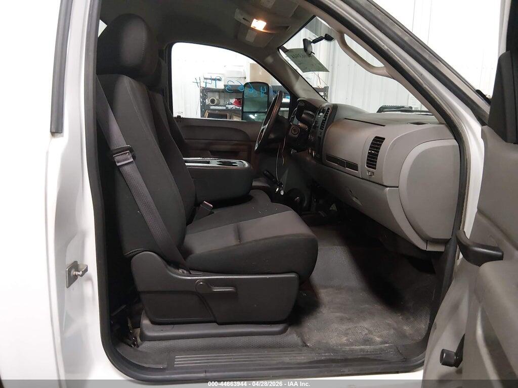 1GC3KZC82EF185282 2014 CHEVROLET SILVERADO 3500HD photo no. 5