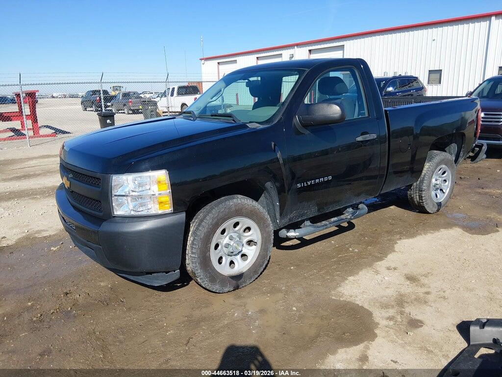 1GCNCPEA8DZ338576 2013 CHEVROLET SILVERADO 1500 photo no. 2