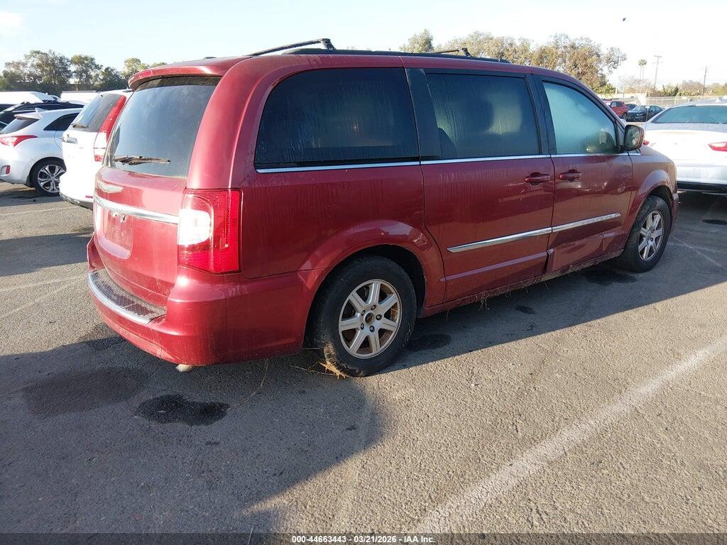 2A4RR5DG7BR746899 2011 CHRYSLER TOWN & COUNTRY photo no. 4