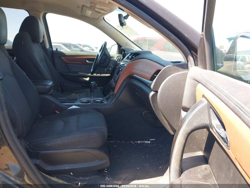1GNKVGKD3HJ235931 2017 CHEVROLET TRAVERSE photo no. 5