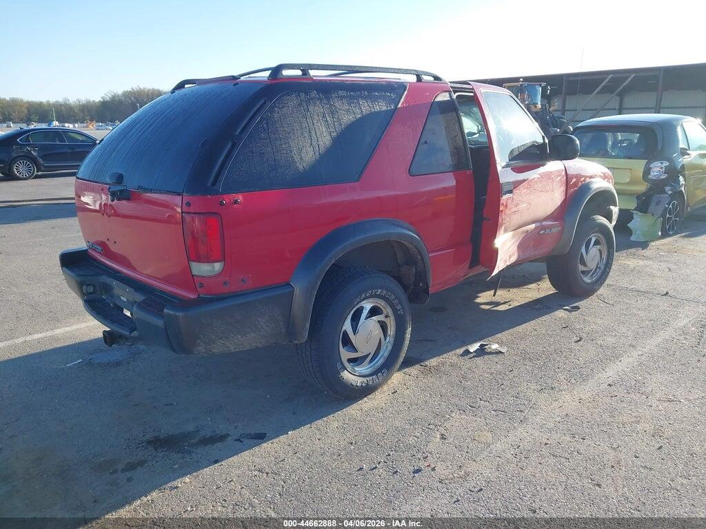 1GNCT18W31K251059 2001 CHEVROLET BLAZER photo no. 4