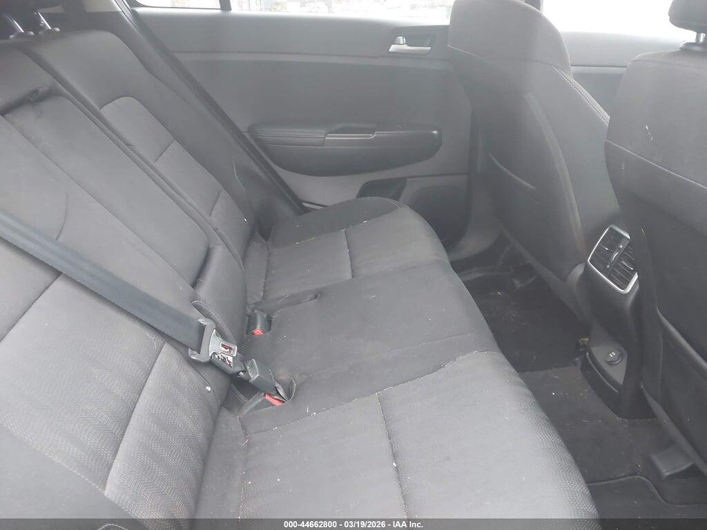 KNDPMCAC6H7288705 2017 KIA SPORTAGE photo no. 8
