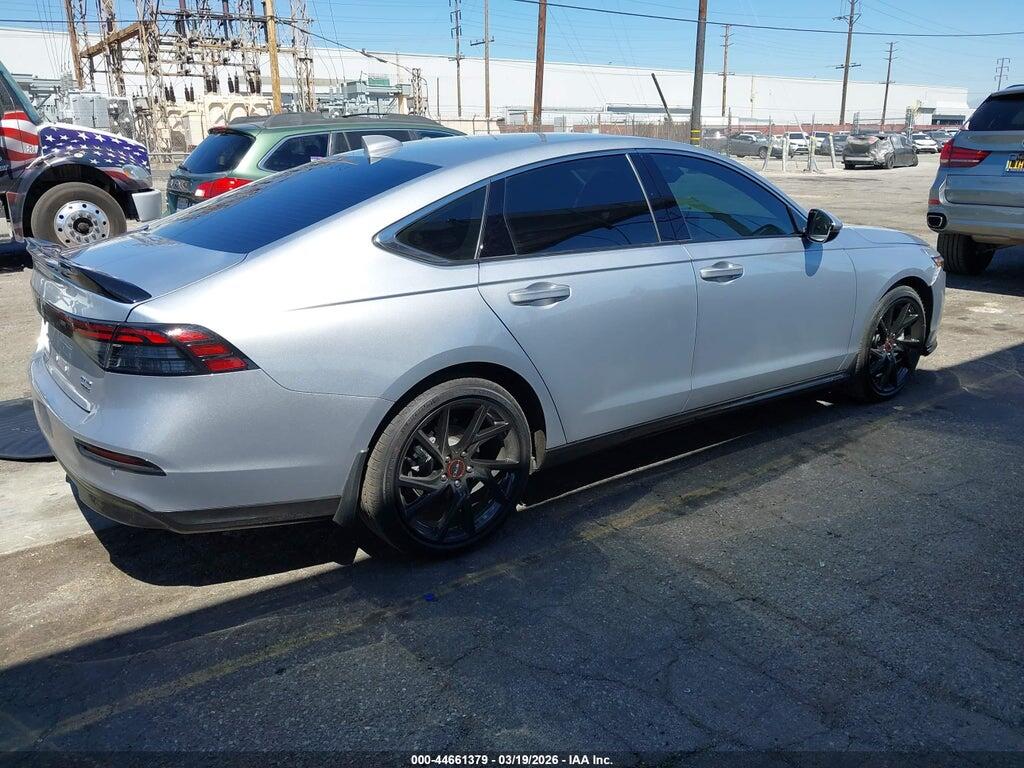 1HGCY2F89SA058900 2025 HONDA ACCORD HYBRID photo no. 4