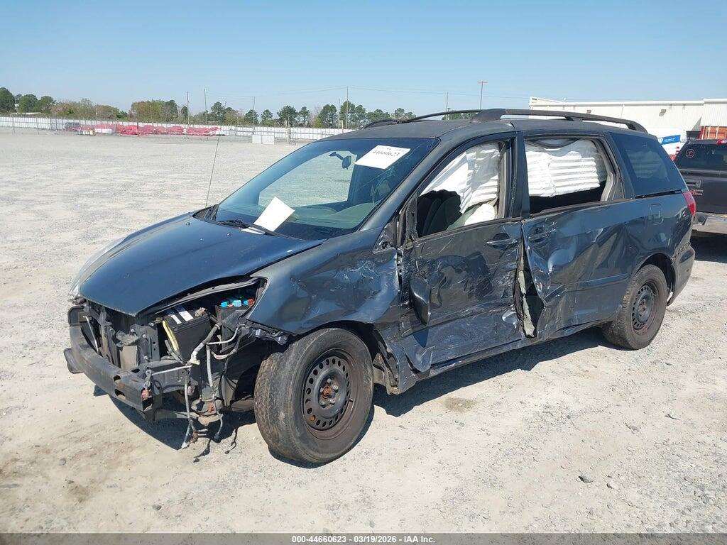 5TDKK4CC5AS304665 2010 TOYOTA SIENNA photo no. 2