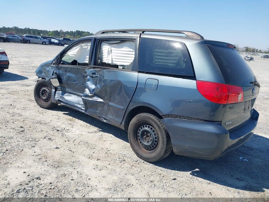 5TDKK4CC5AS304665 2010 TOYOTA SIENNA photo no. 3