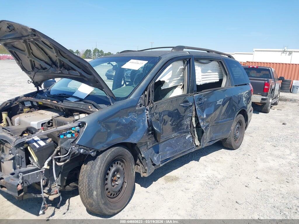 5TDKK4CC5AS304665 2010 TOYOTA SIENNA photo no. 6