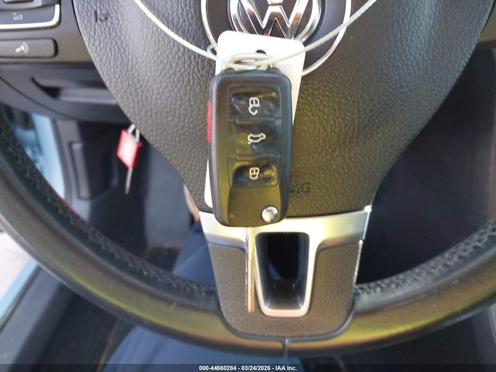 1VWBP7A37DC010855 2013 VOLKSWAGEN PASSAT photo no. 11