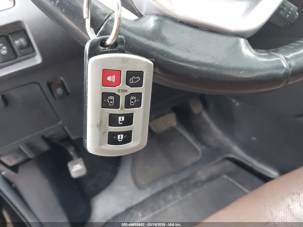 5TDYZ3DC8KS993780 2019 TOYOTA SIENNA photo no. 11