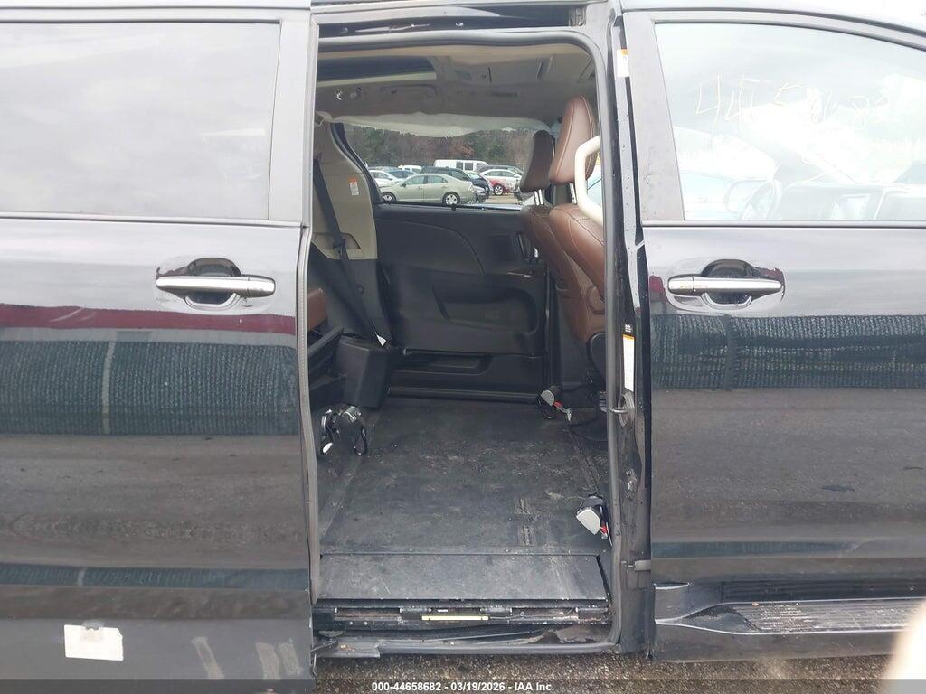 5TDYZ3DC8KS993780 2019 TOYOTA SIENNA photo no. 8